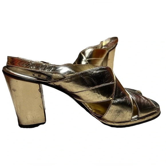 Gold Metallic heel sandals sz 8.5 a few scuffs on heel overall great condition - Picture 3 of 8
